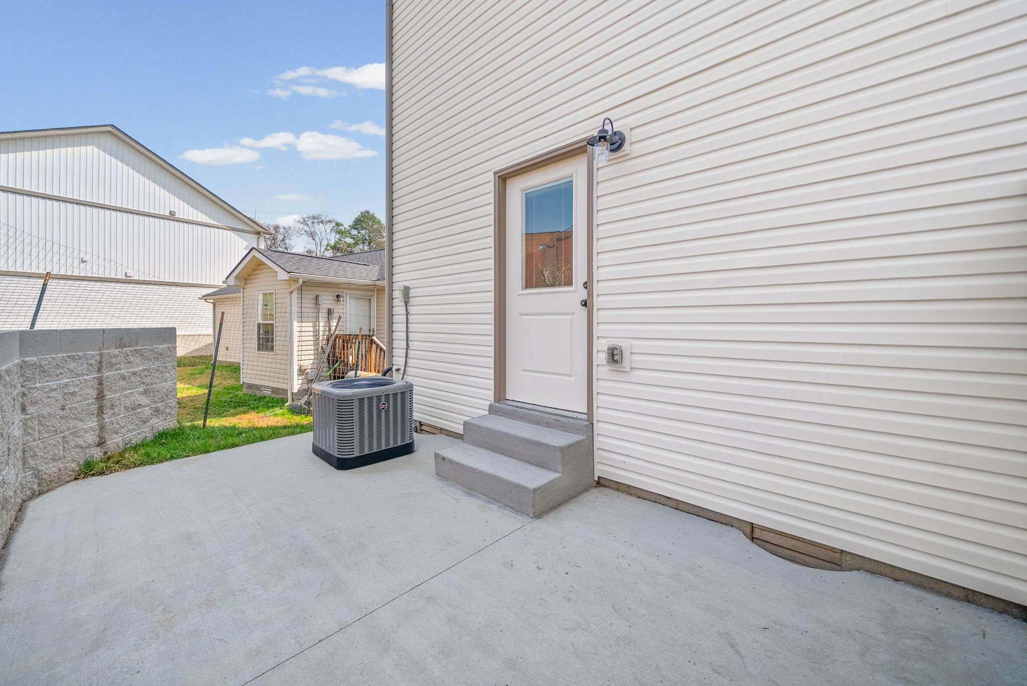 330 S 7th Street Clarksville TN 37040
