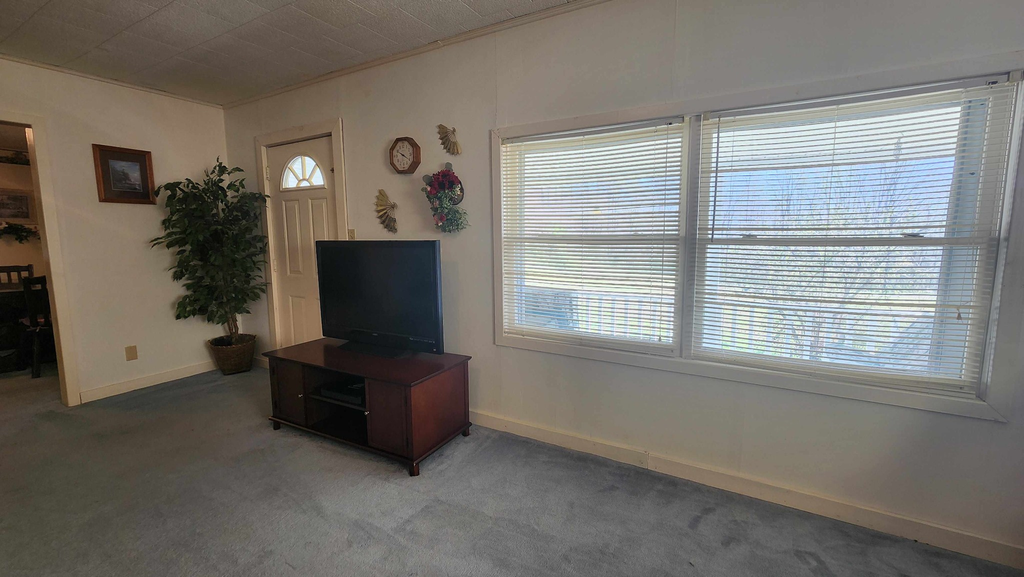 214 Dont Care Lane Celina TN 38551