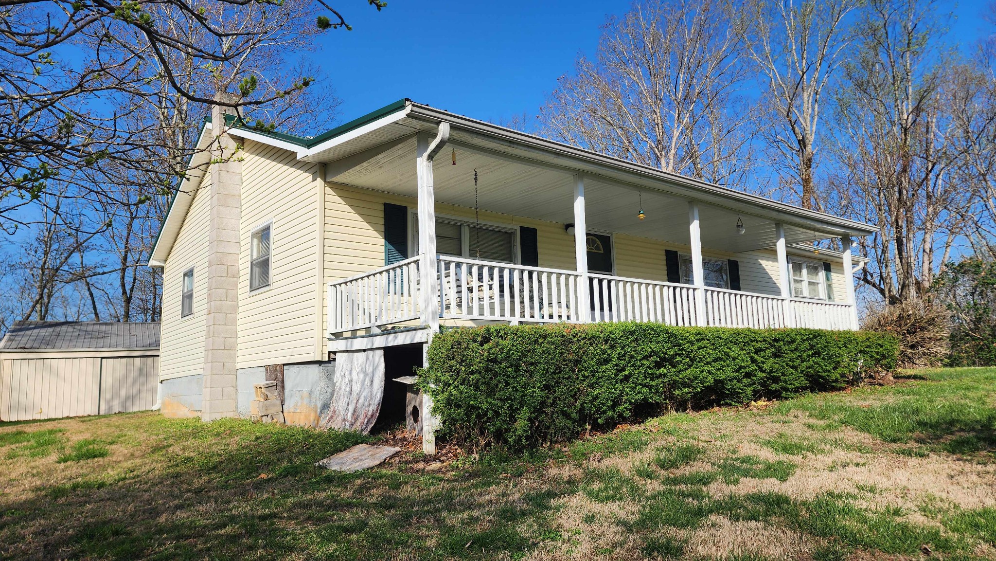214 Dont Care Lane Celina TN 38551