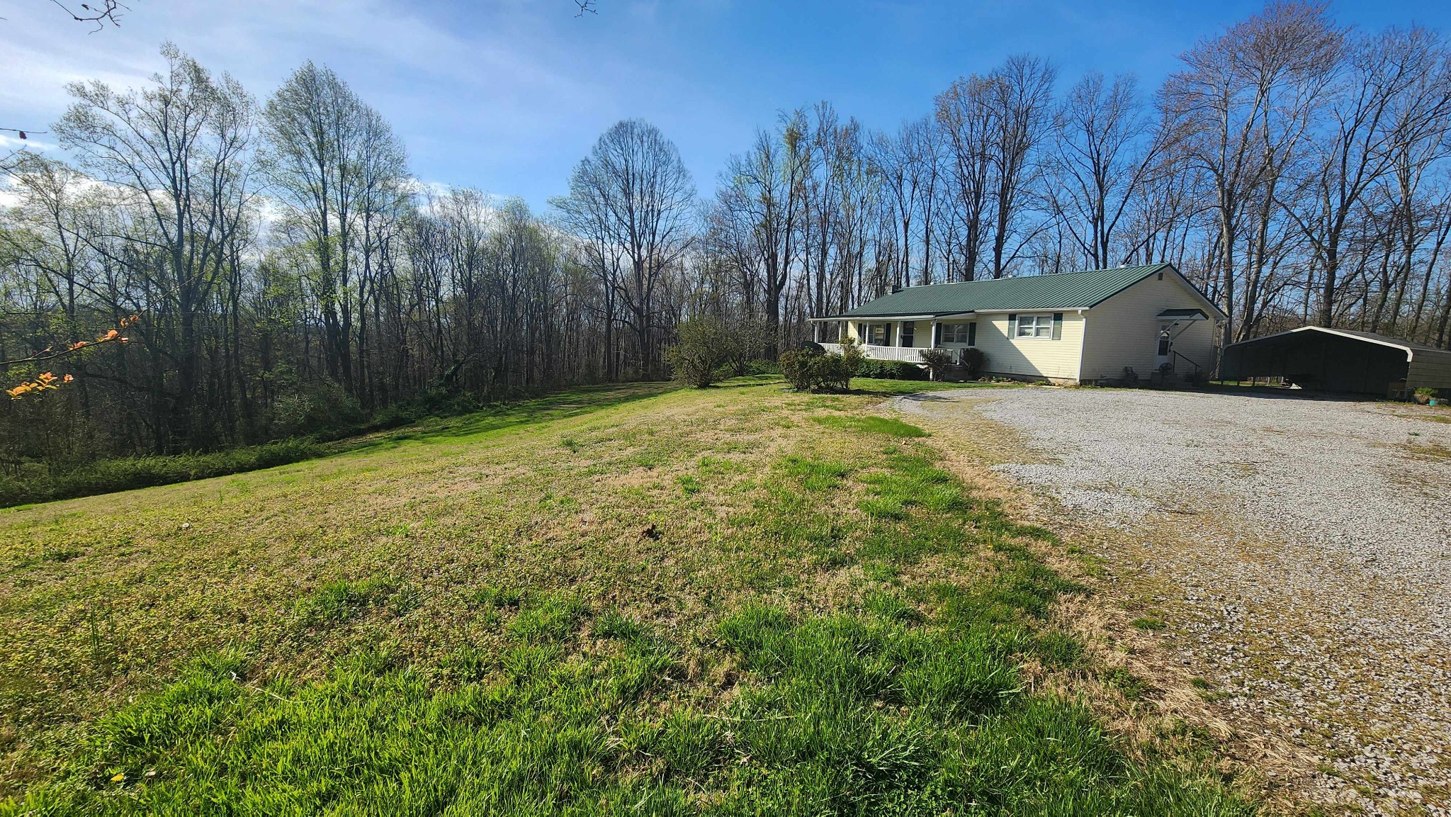 214 Dont Care Lane Celina TN 38551