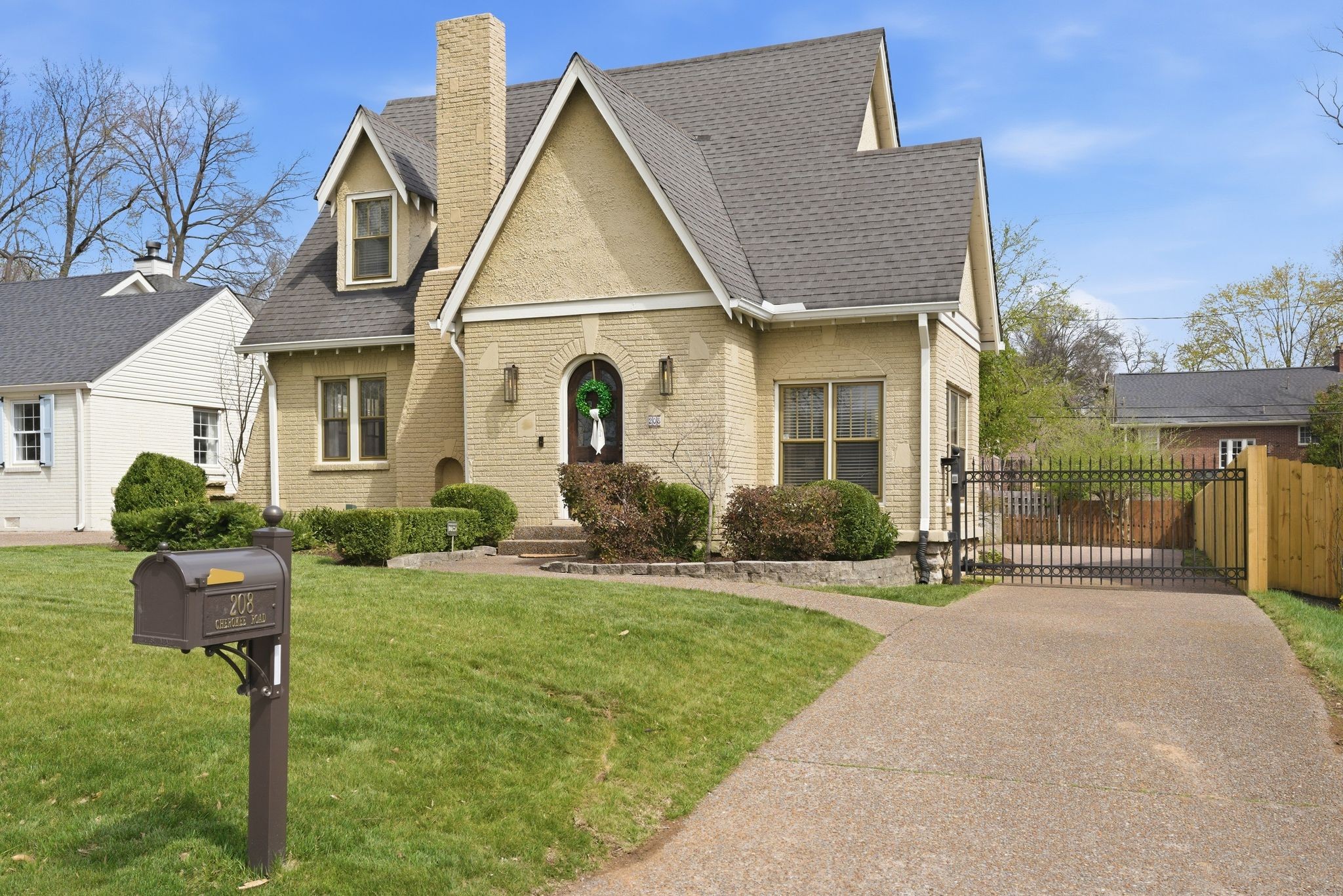 208 Cherokee Road Nashville TN 37205
