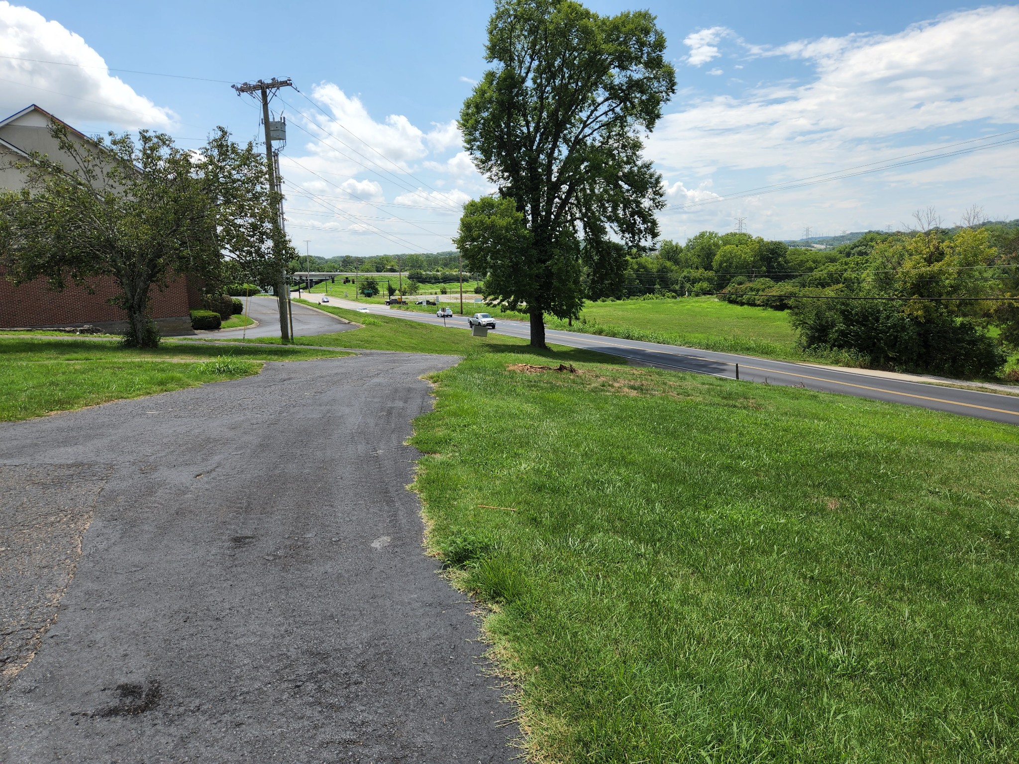 1006 Center Point Hendersonville TN 37075