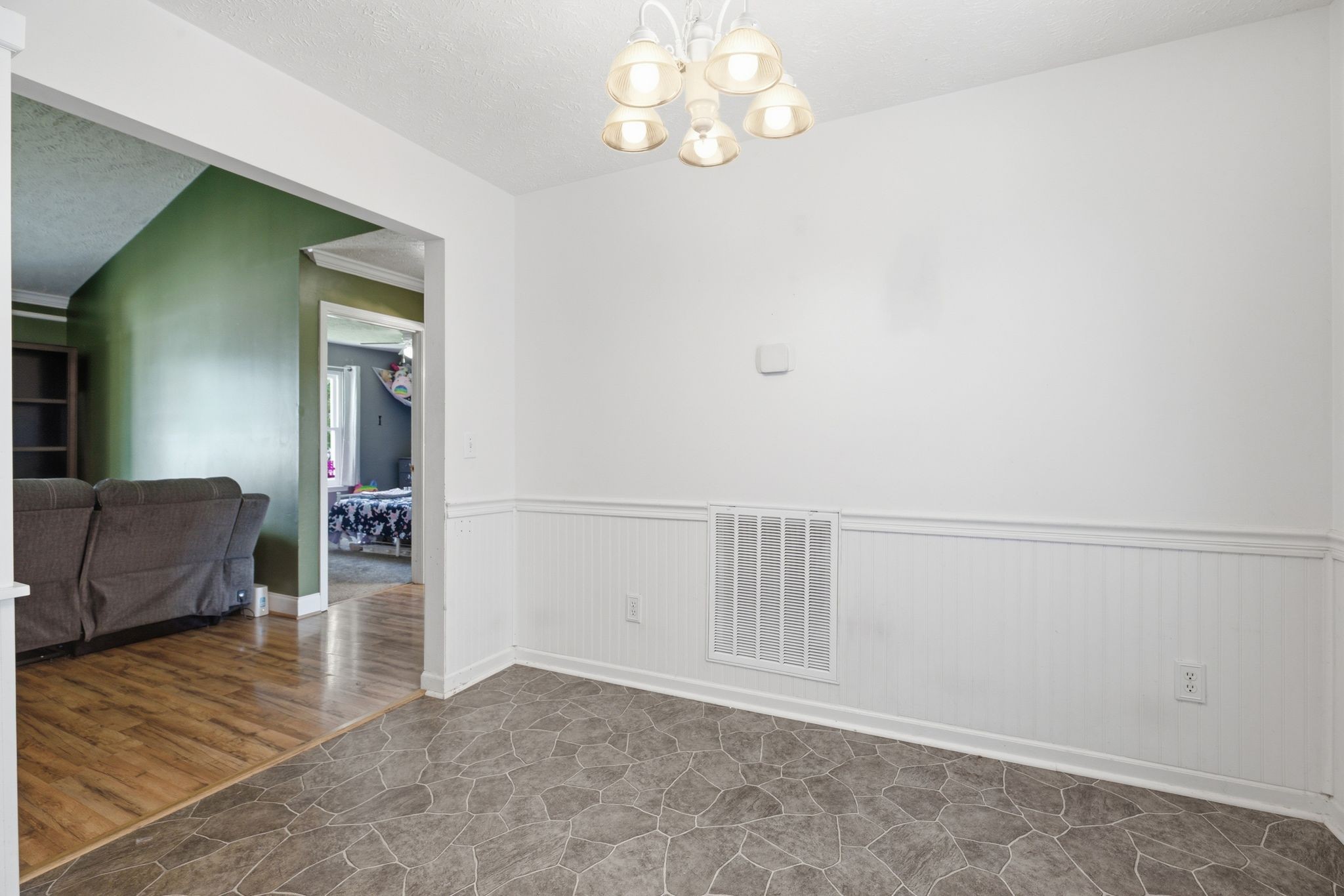 2014 Gardendale Drive Murfreesboro TN 37130