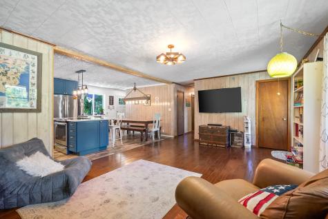 6846 Crooked Creek Road Lobelville TN 37097