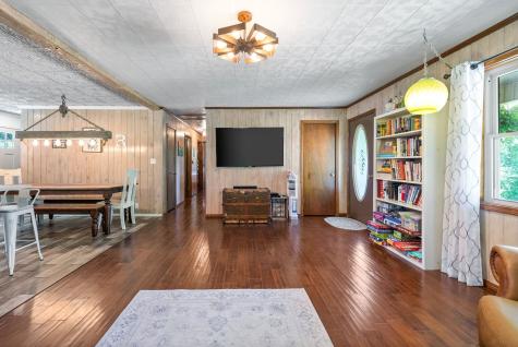 6846 Crooked Creek Road Lobelville TN 37097
