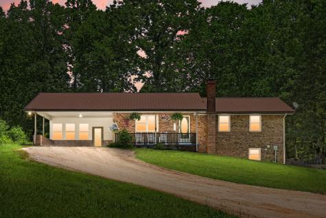 6846 Crooked Creek Road Lobelville TN 37097