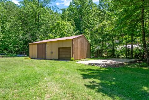 6846 Crooked Creek Road Lobelville TN 37097