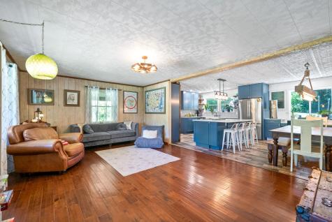 6846 Crooked Creek Road Lobelville TN 37097