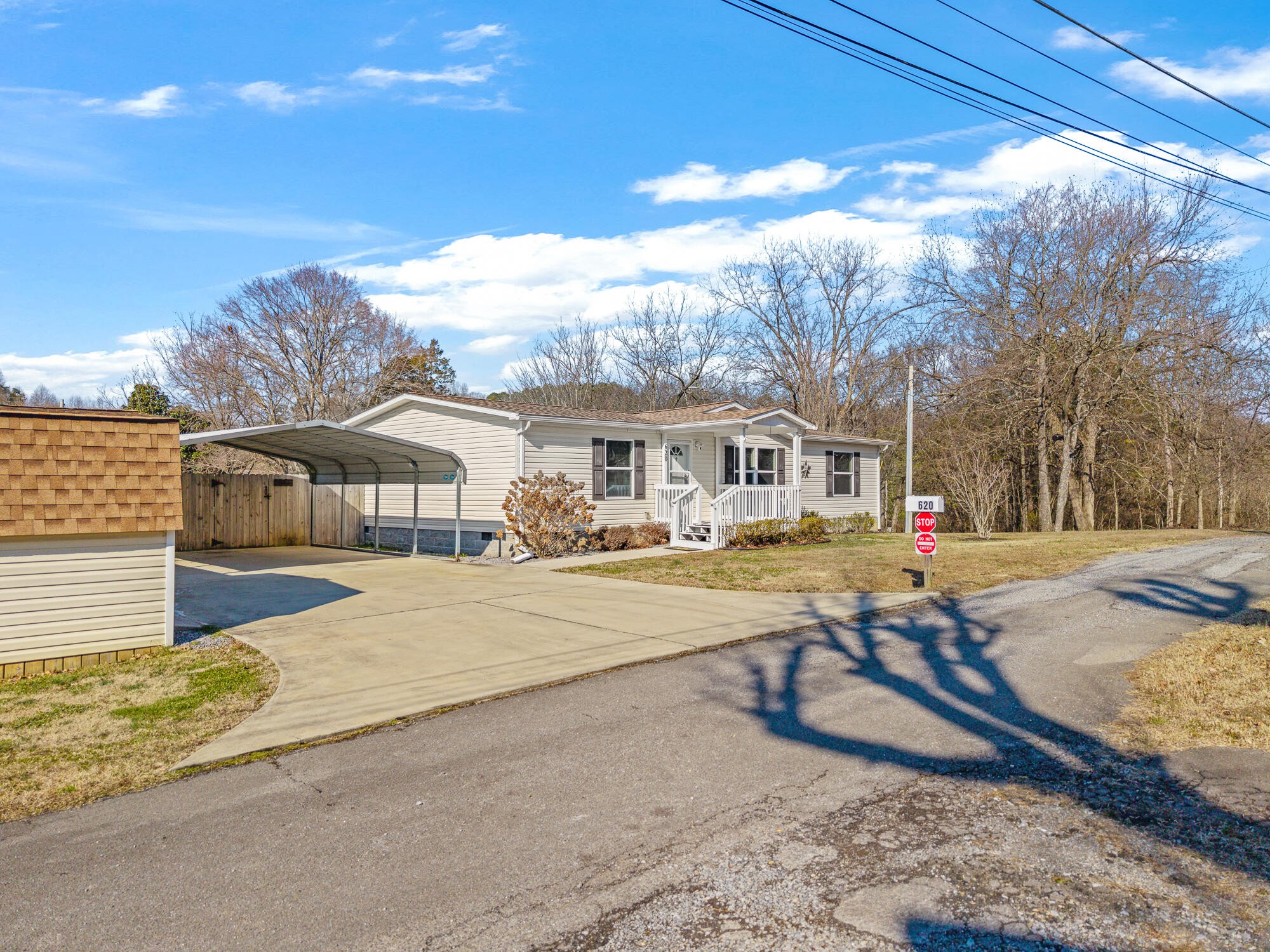 620 Hitchcock Avenue Etowah TN 37331