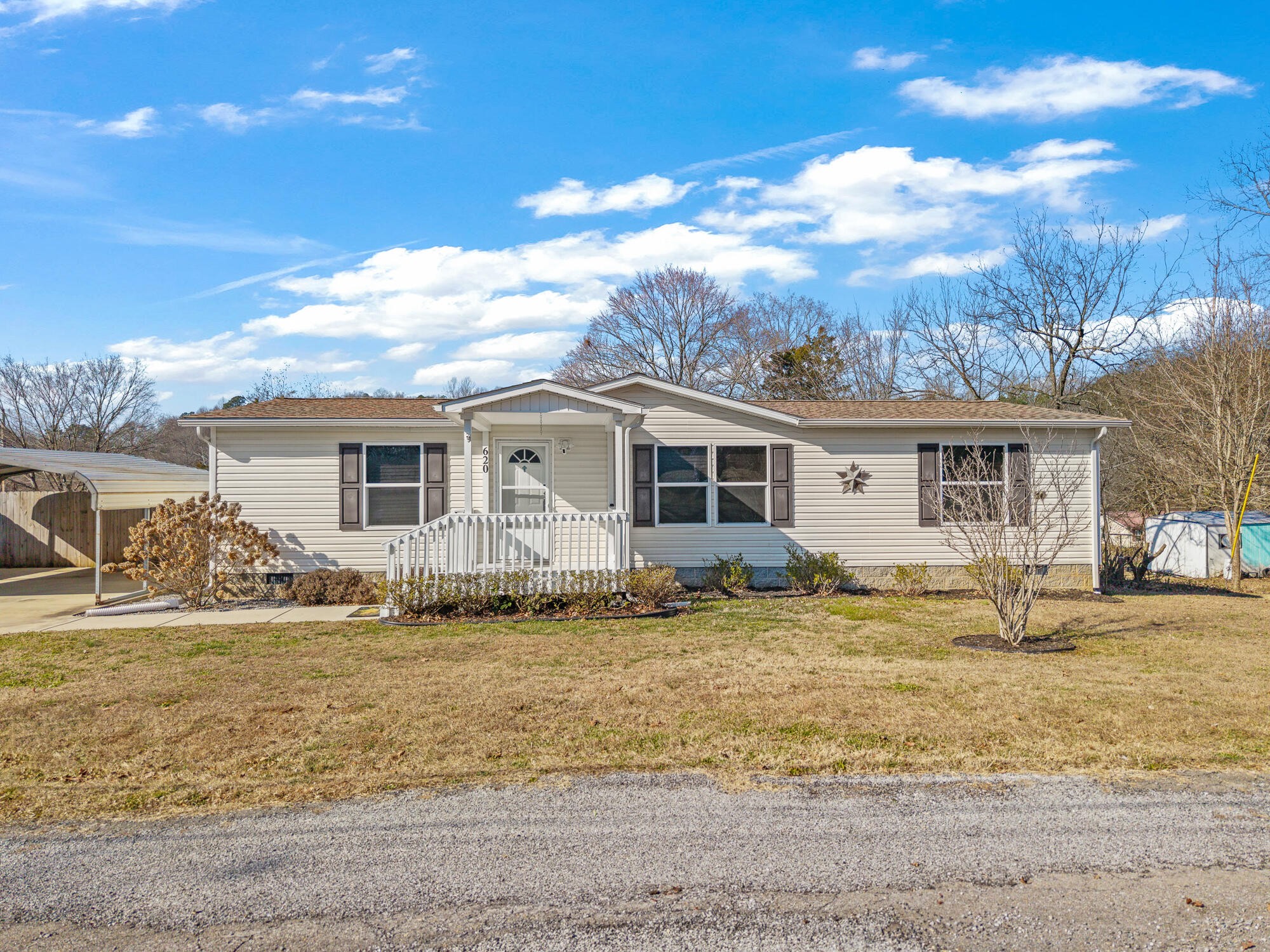 620 Hitchcock Avenue Etowah TN 37331