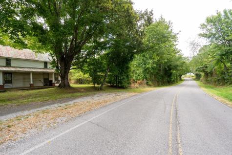 2882 Mobley Ridge Road Duck River TN 38454