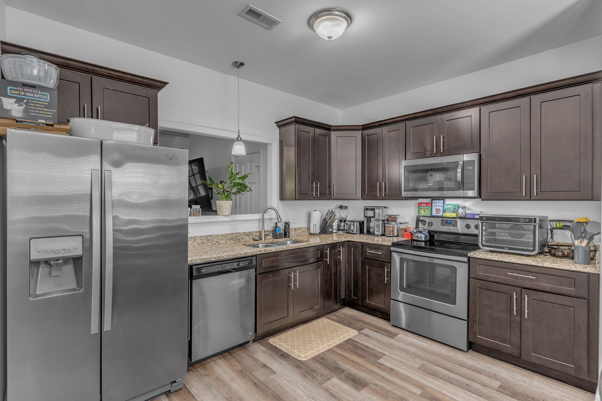 2045 Pinecrest Drive Nashville TN 37211