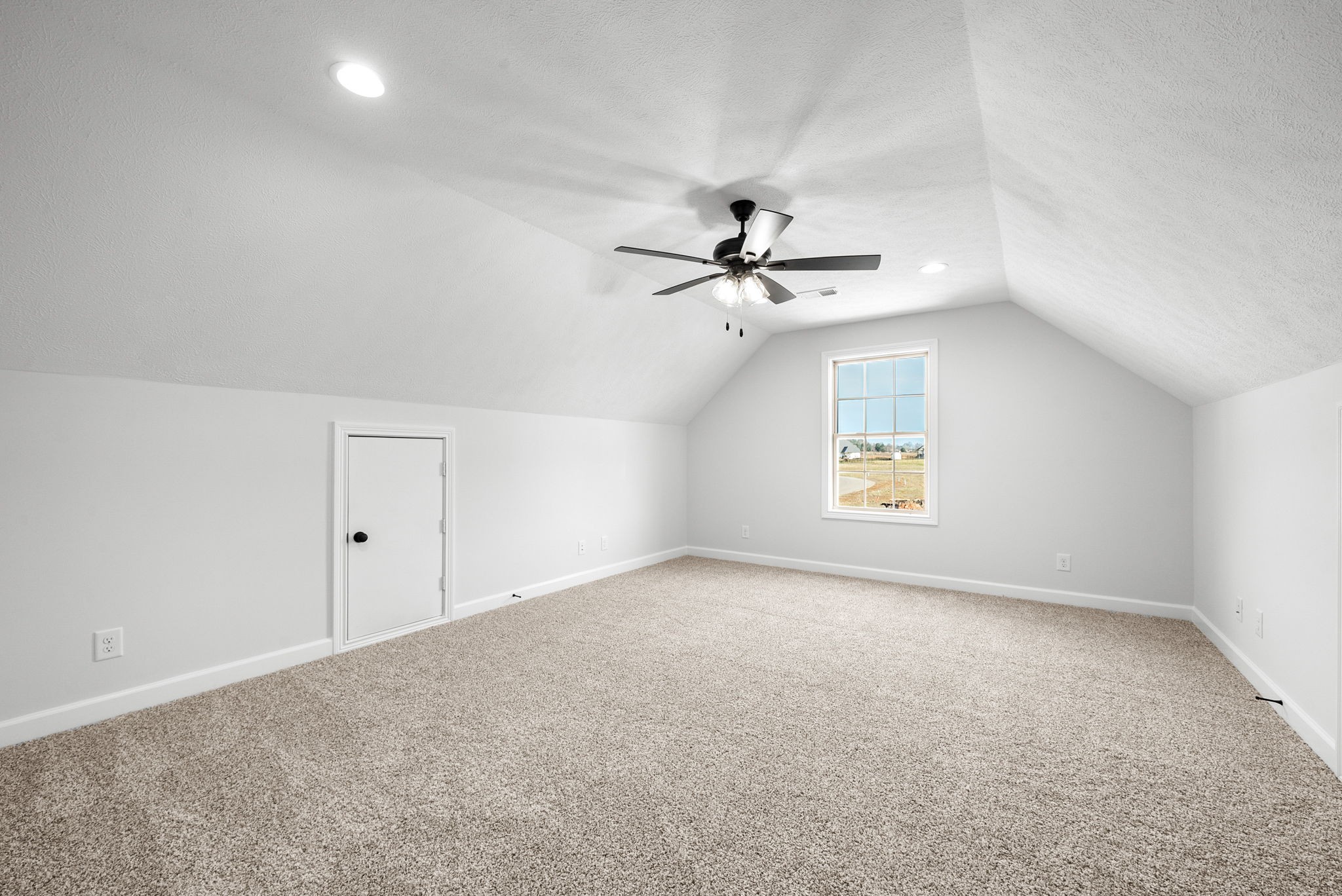 242 Low Plains Lane Clarksville TN 37043