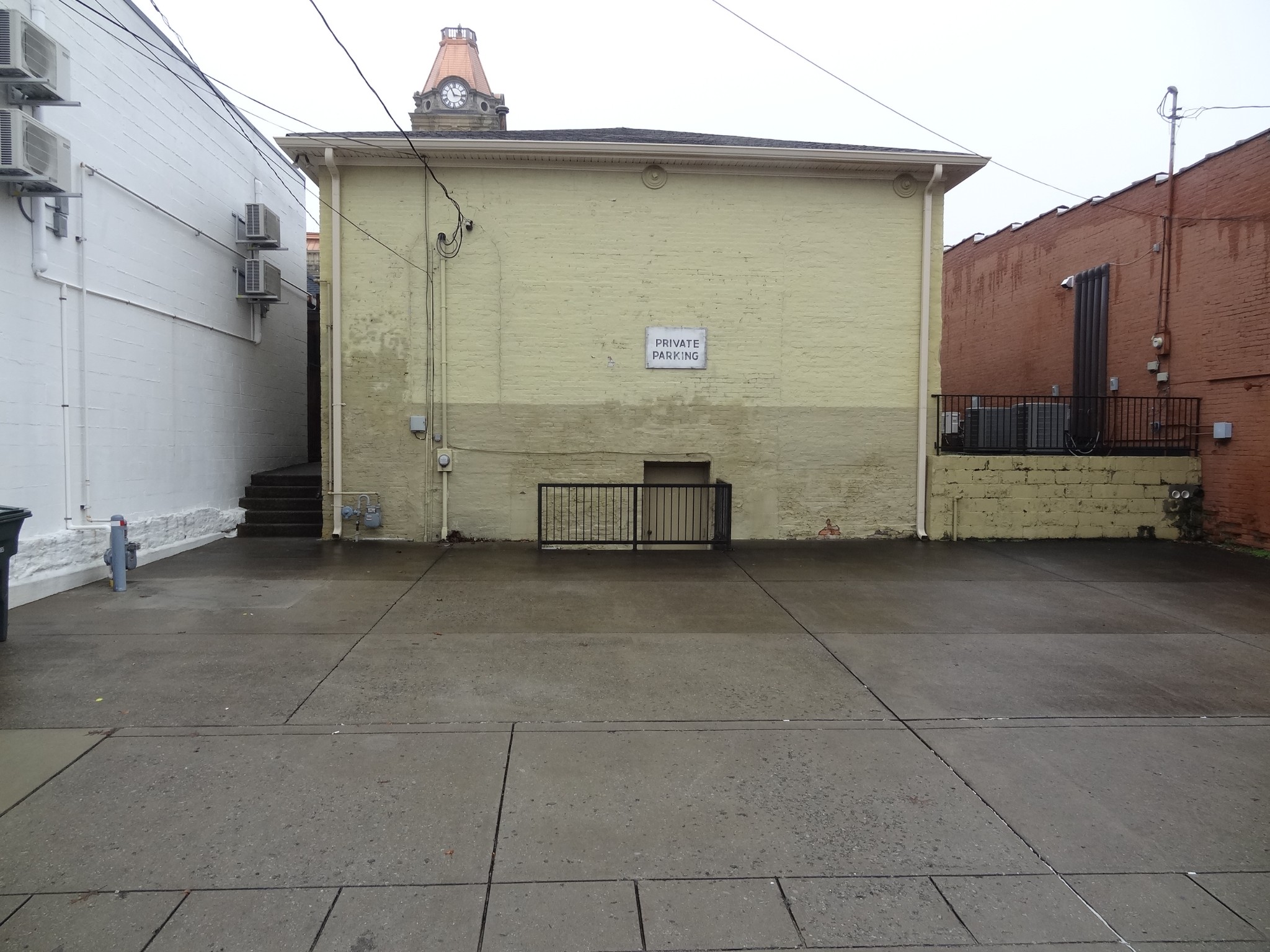 429 West Court Square Springfield TN 37172
