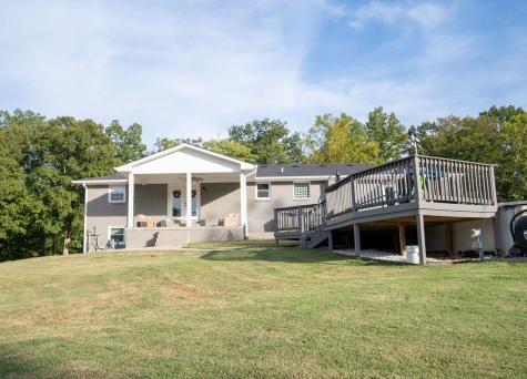 1801 Garrett Road Charlotte TN 37036