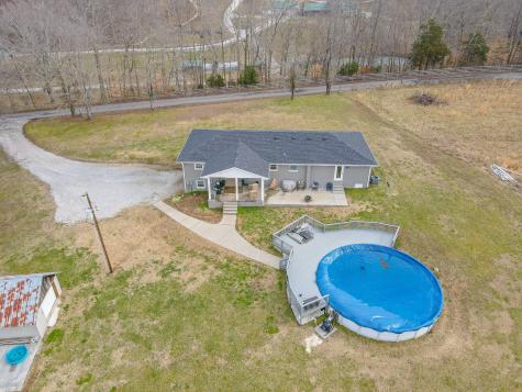 1801 Garrett Road Charlotte TN 37036