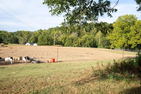 1801 Garrett Road Charlotte TN 37036