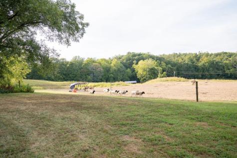 1801 Garrett Road Charlotte TN 37036