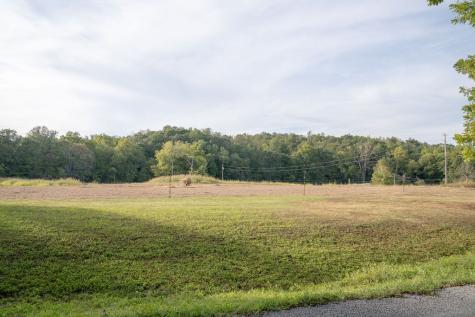 1801 Garrett Road Charlotte TN 37036