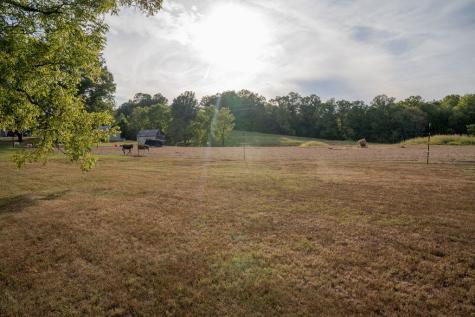 1801 Garrett Road Charlotte TN 37036