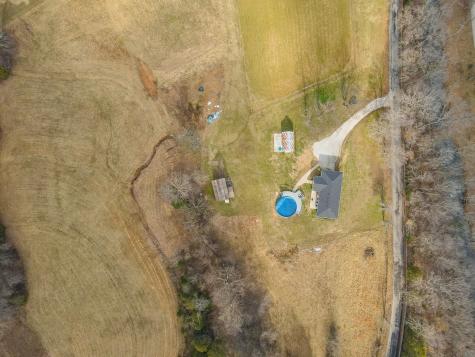 1801 Garrett Road Charlotte TN 37036