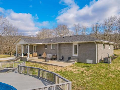 1801 Garrett Road Charlotte TN 37036