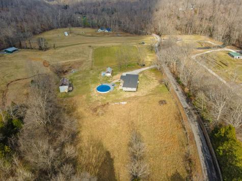 1801 Garrett Road Charlotte TN 37036