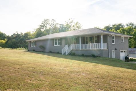 1801 Garrett Road Charlotte TN 37036