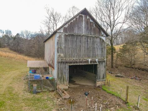 1801 Garrett Road Charlotte TN 37036