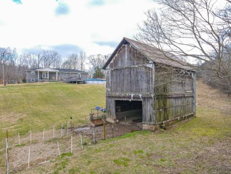 1801 Garrett Road Charlotte TN 37036