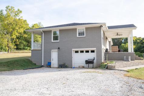 1801 Garrett Road Charlotte TN 37036