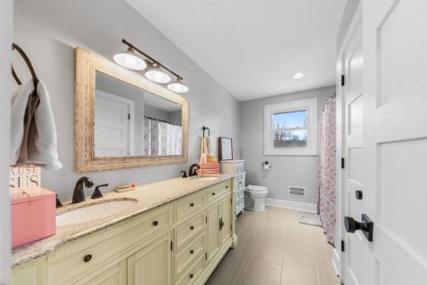 1801 Garrett Road Charlotte TN 37036