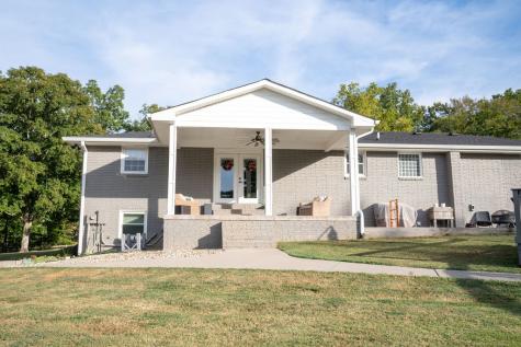 1801 Garrett Road Charlotte TN 37036