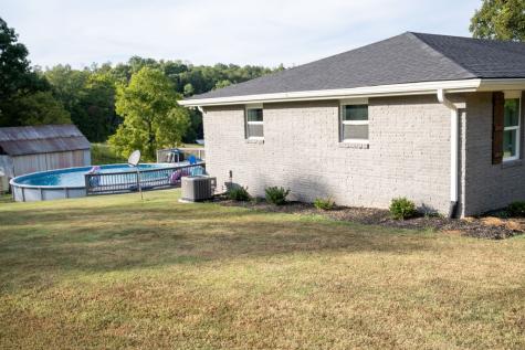 1801 Garrett Road Charlotte TN 37036