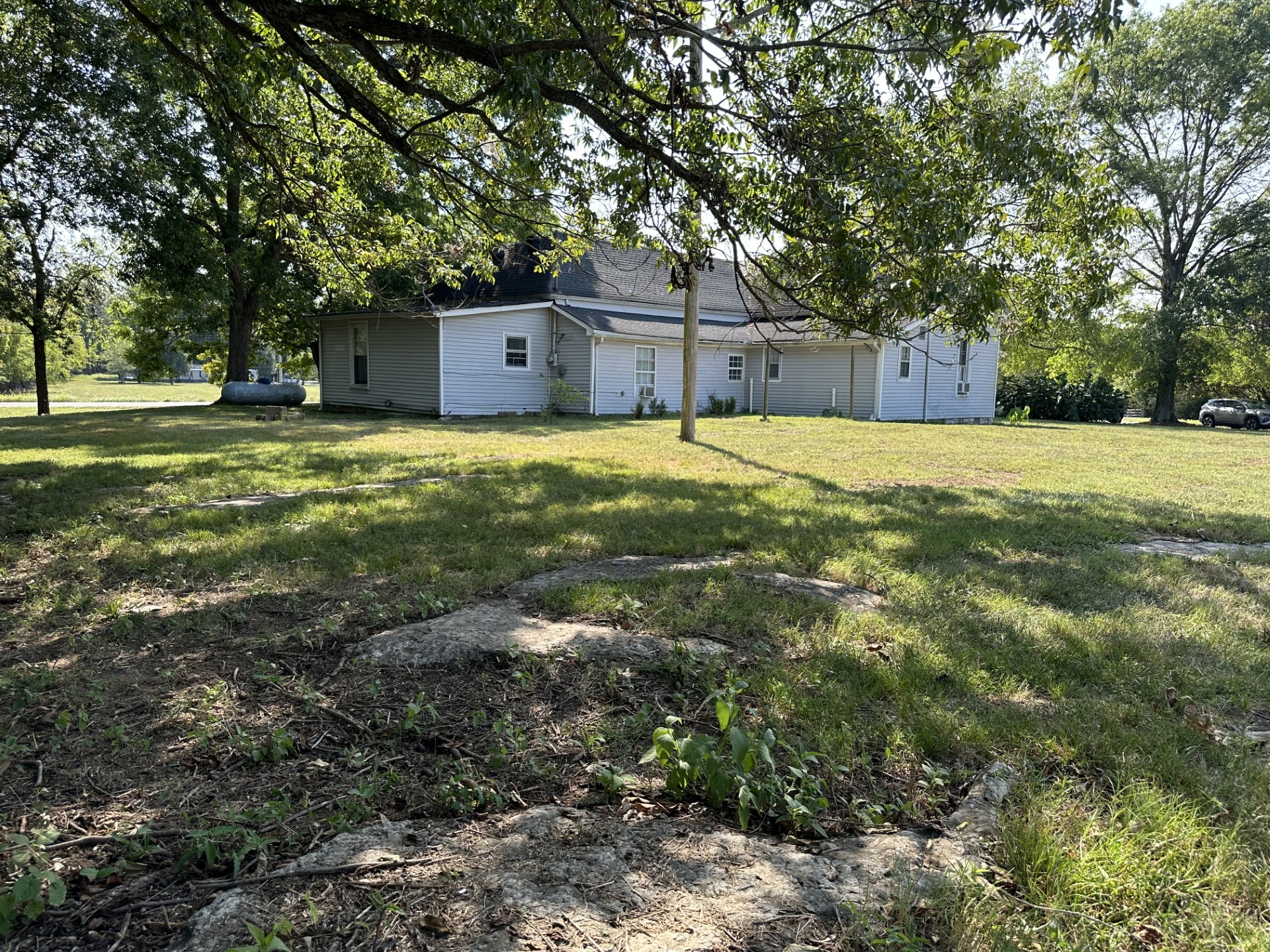 1694 Verona Caney Road Lewisburg TN 37091
