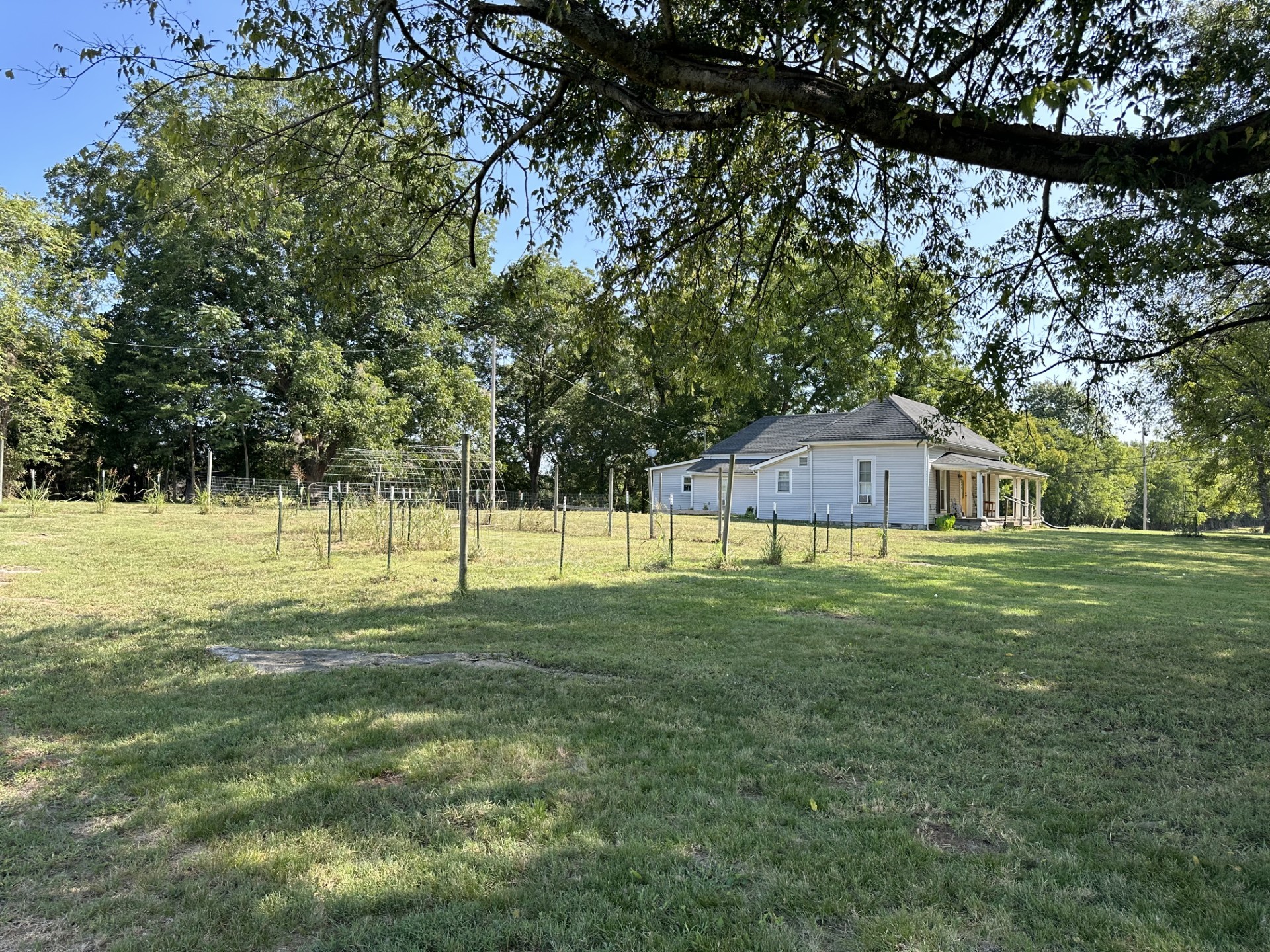1694 Verona Caney Road Lewisburg TN 37091