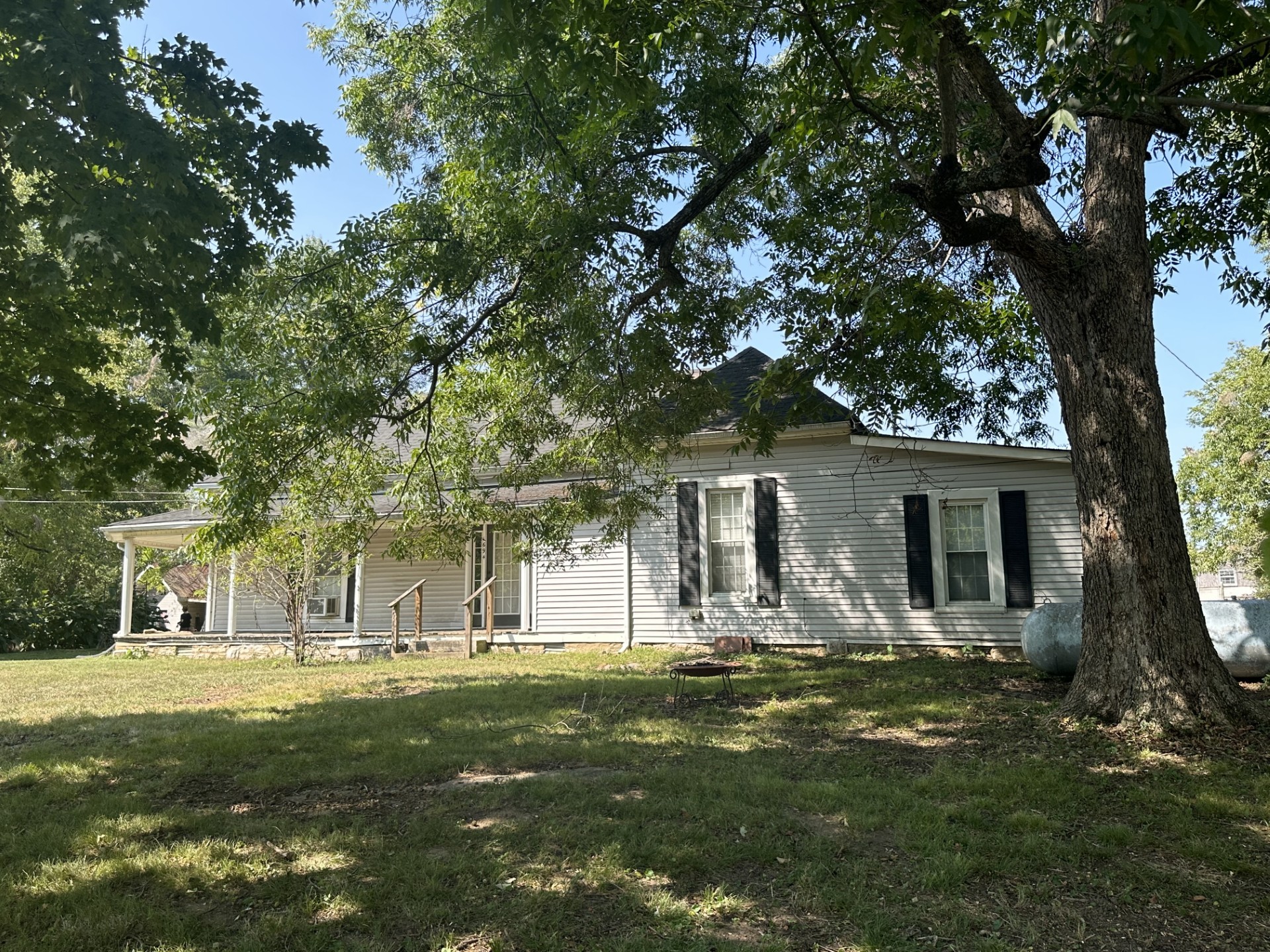 1694 Verona Caney Road Lewisburg TN 37091