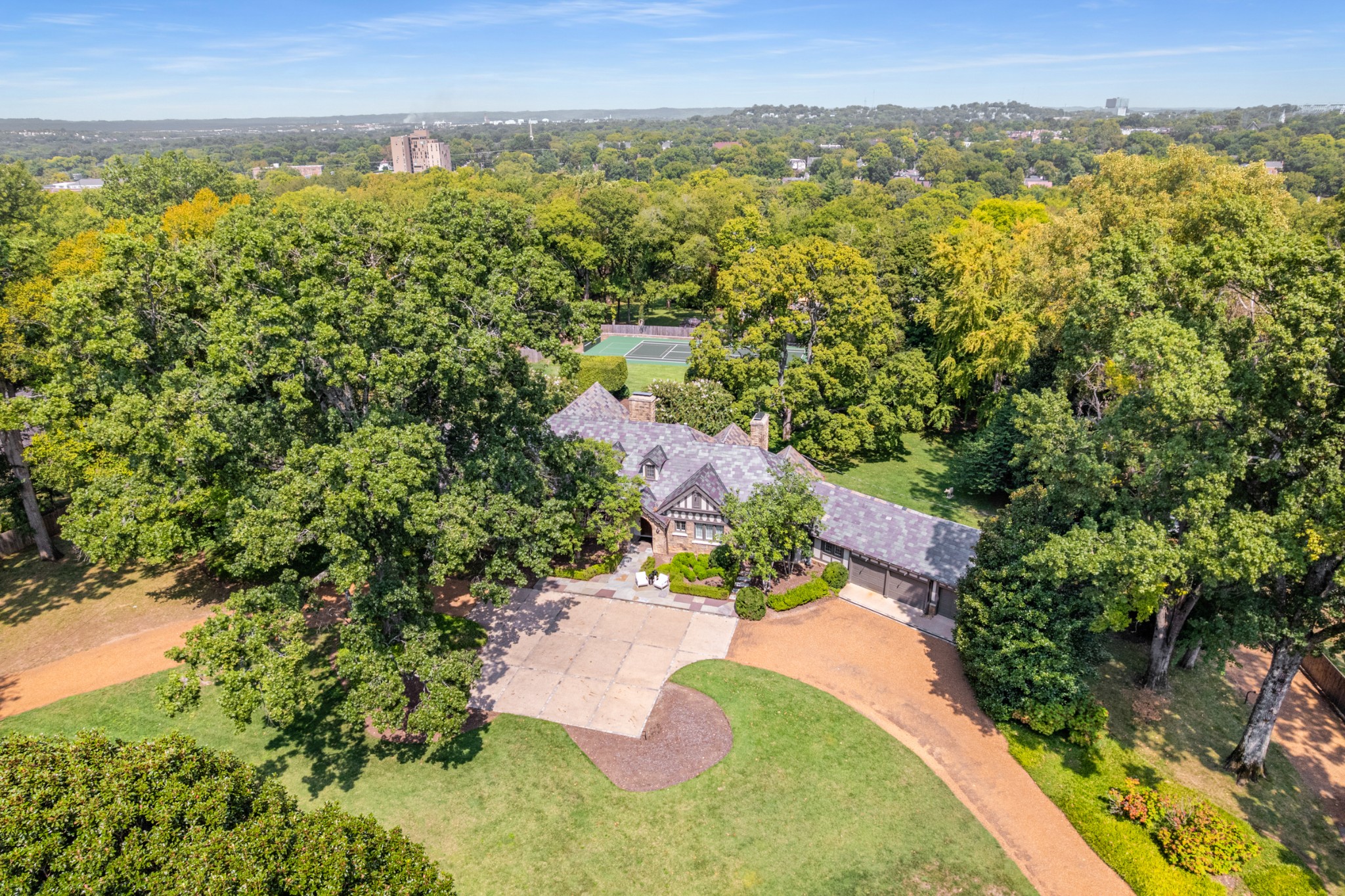 3800 Woodlawn Drive Nashville TN 37215