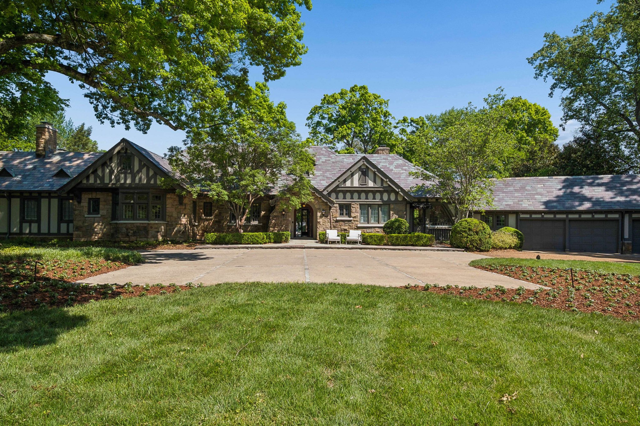 3800 Woodlawn Drive Nashville TN 37215