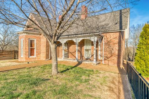 62 Main St, N Springfield TN 37172