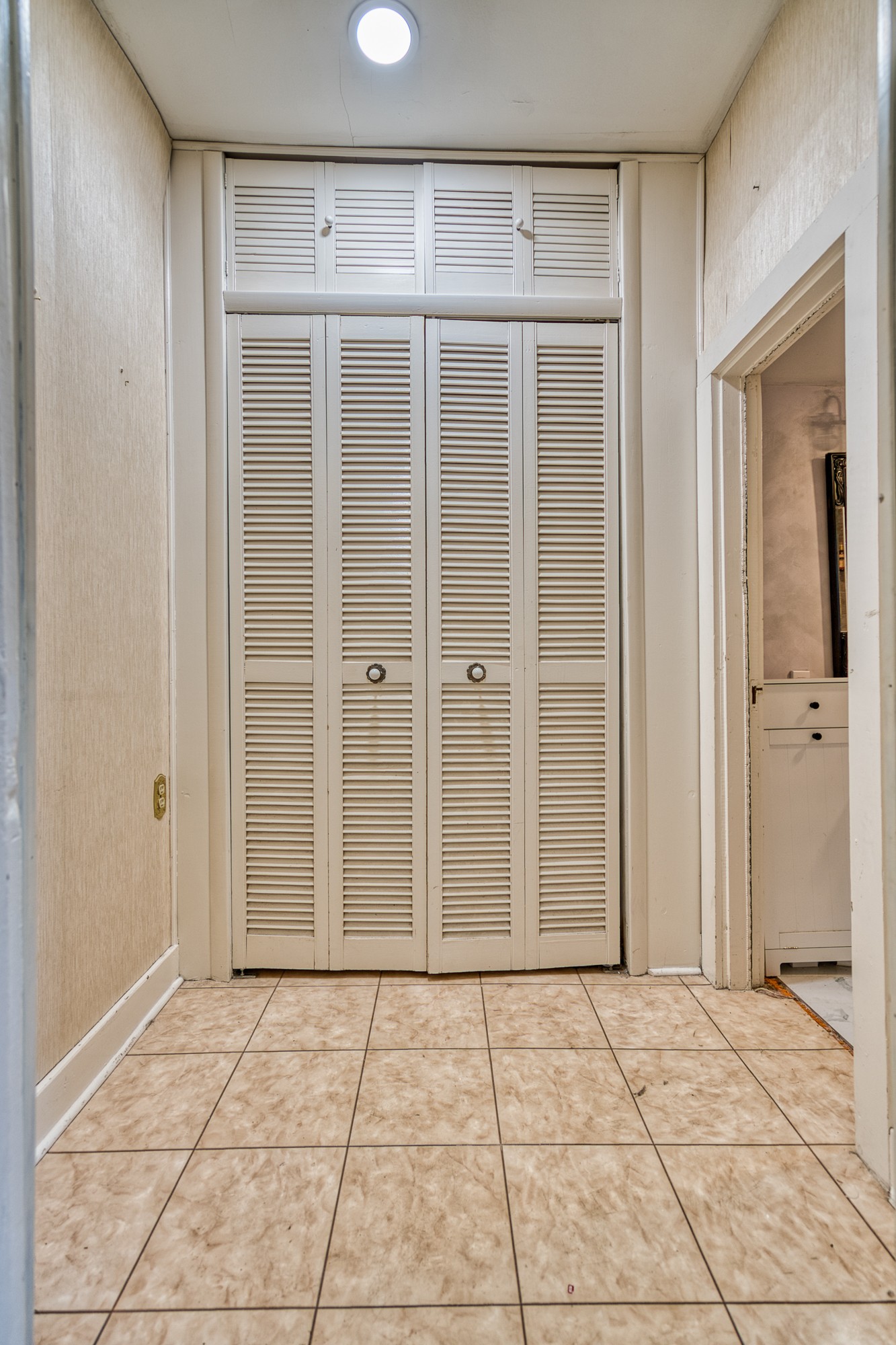 62 Main St, N Springfield TN 37172