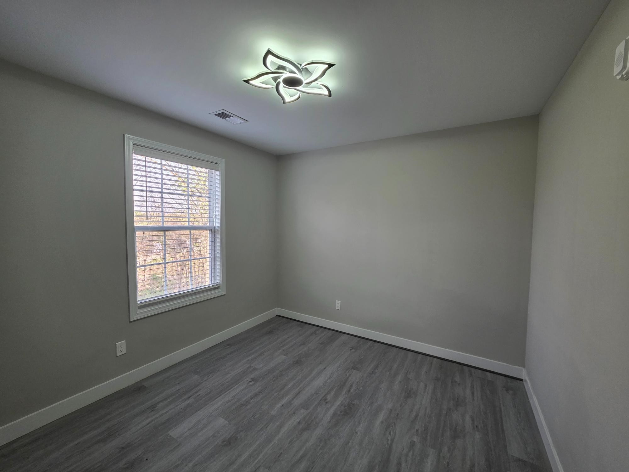 543 Peachers Mill Road Clarksville TN 37042