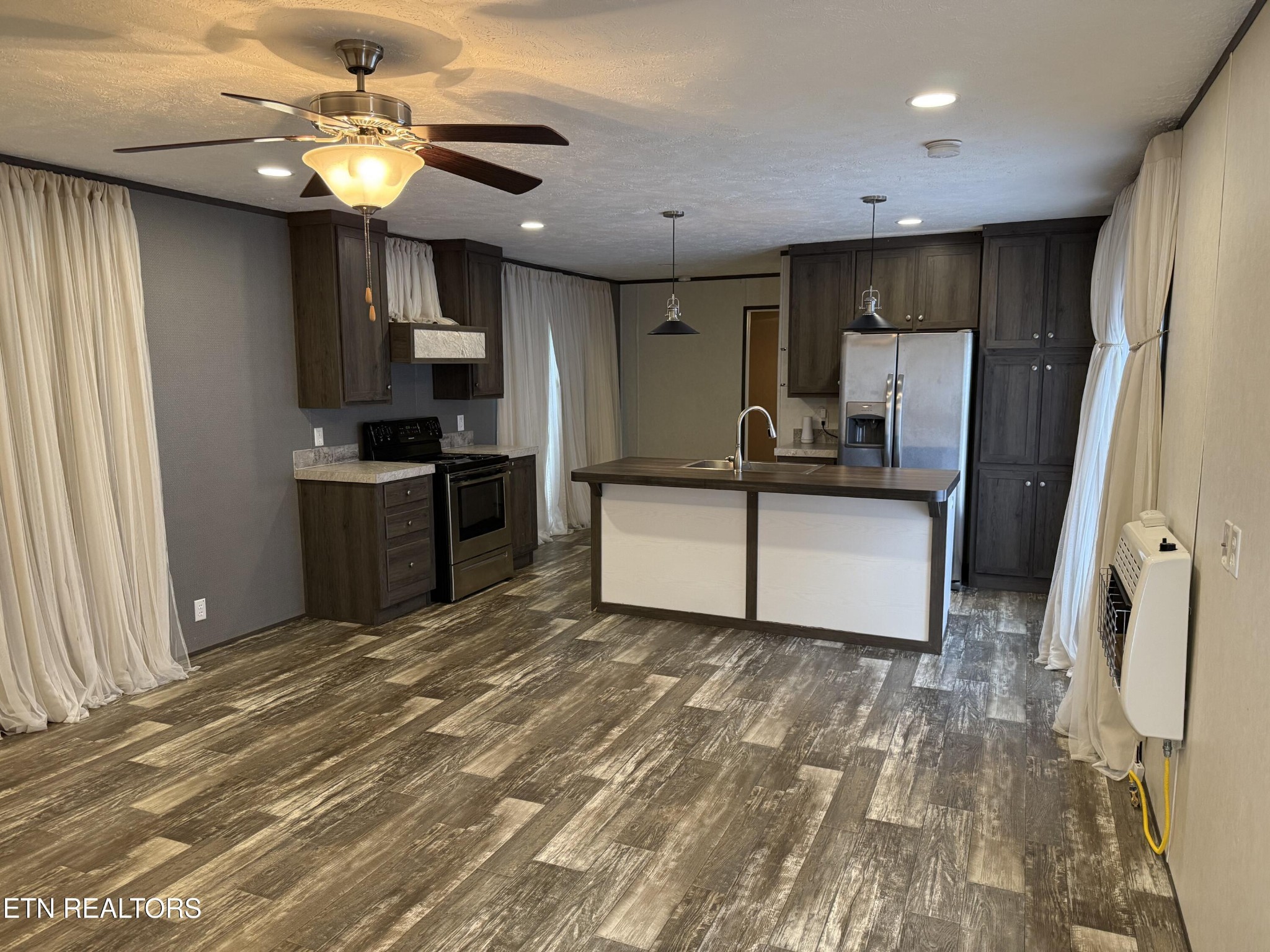 1366 Pearl Hinds Road Jamestown TN 38556