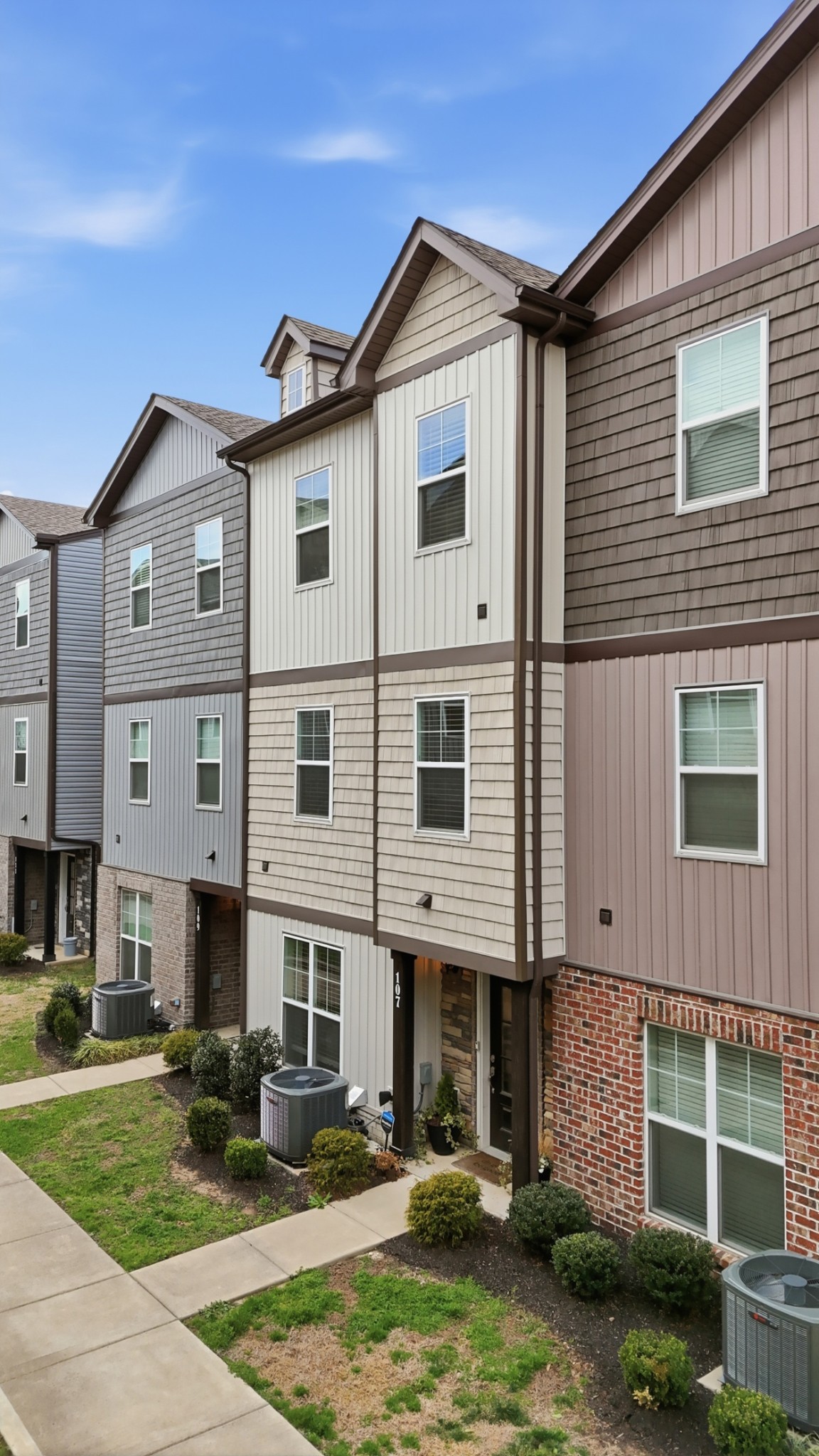 107 Jean Alyne Dotson Drive La Vergne TN 37086