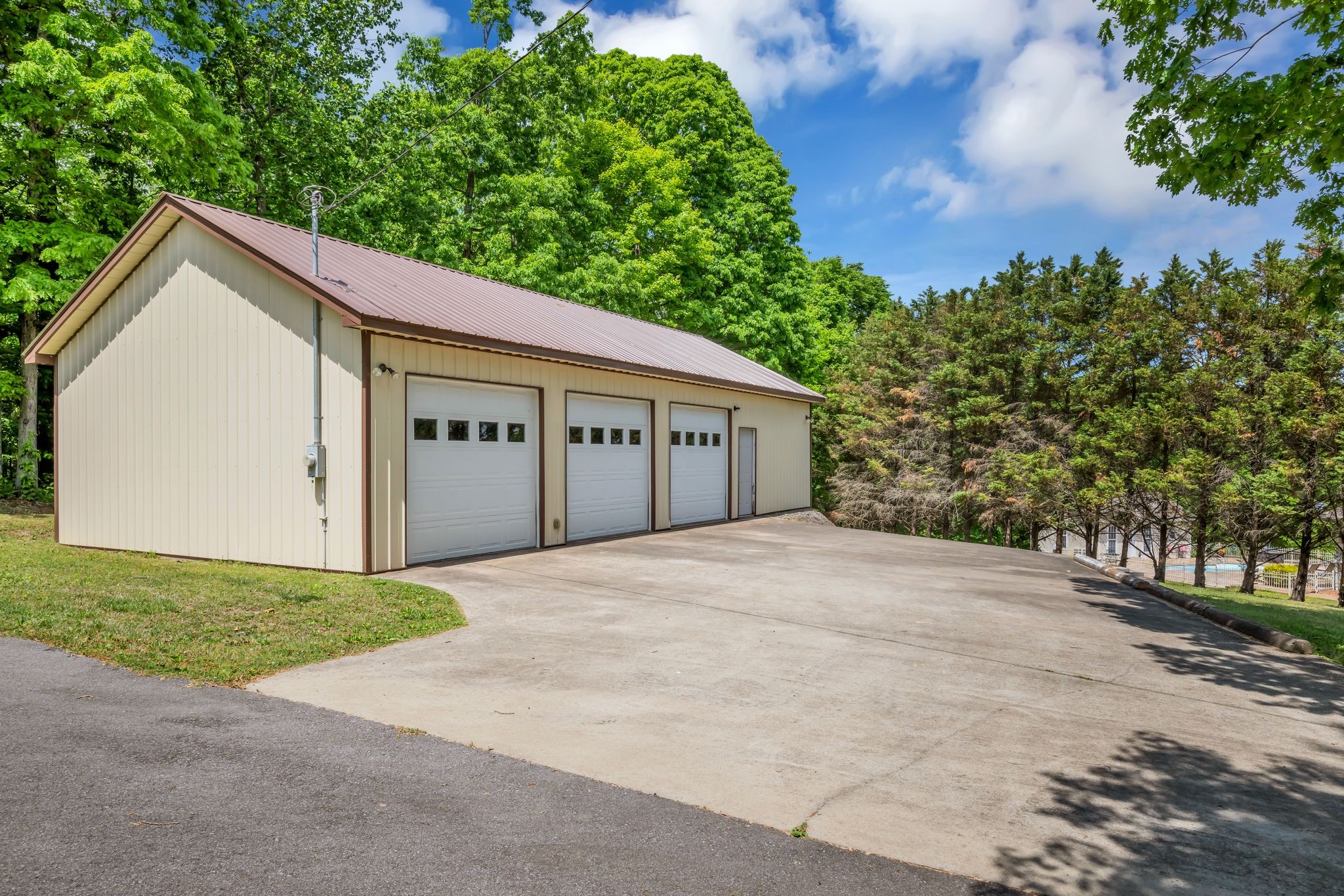 5129 Highway 70, E White Bluff TN 37187
