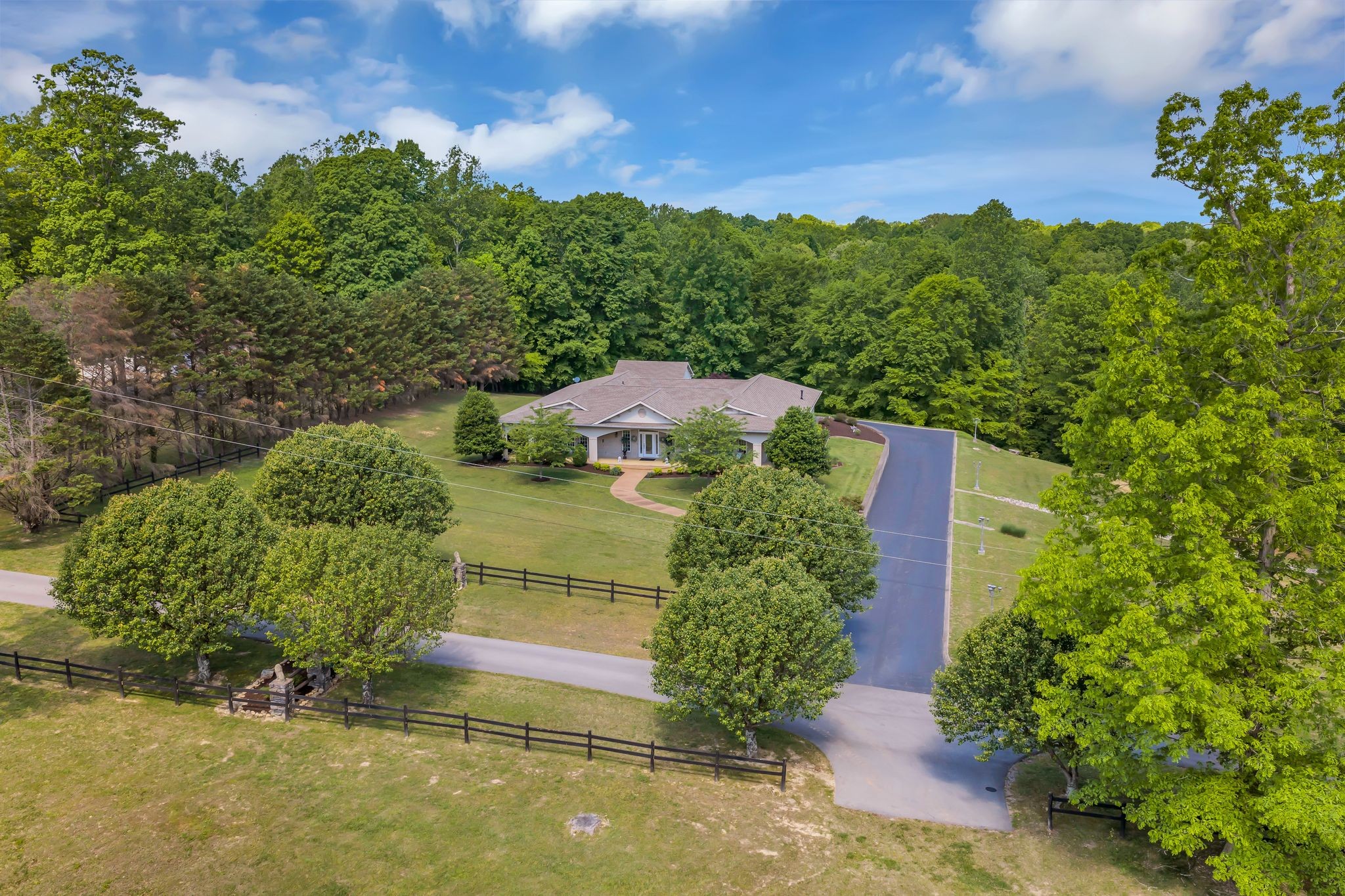 5129 Highway 70, E White Bluff TN 37187