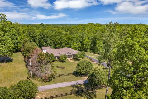 5129 Highway 70, E White Bluff TN 37187