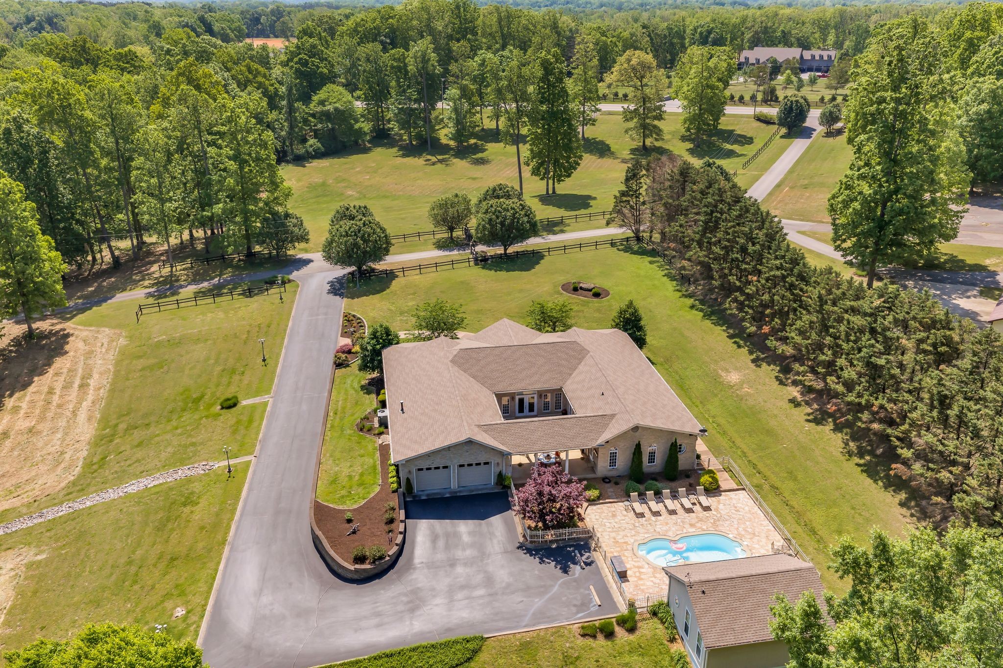5129 Highway 70, E White Bluff TN 37187
