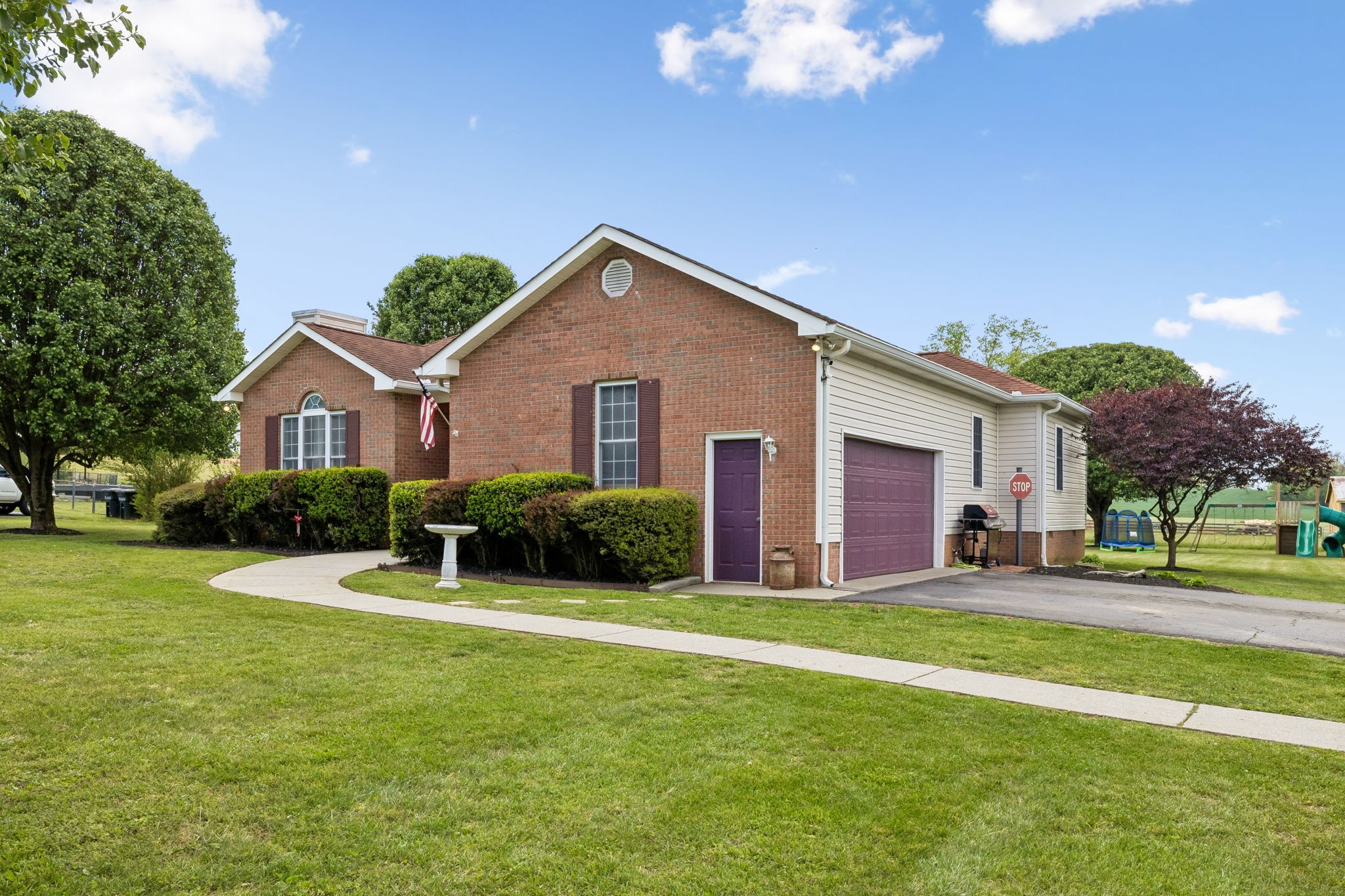 2075 Nikki Drive Springfield TN 37172