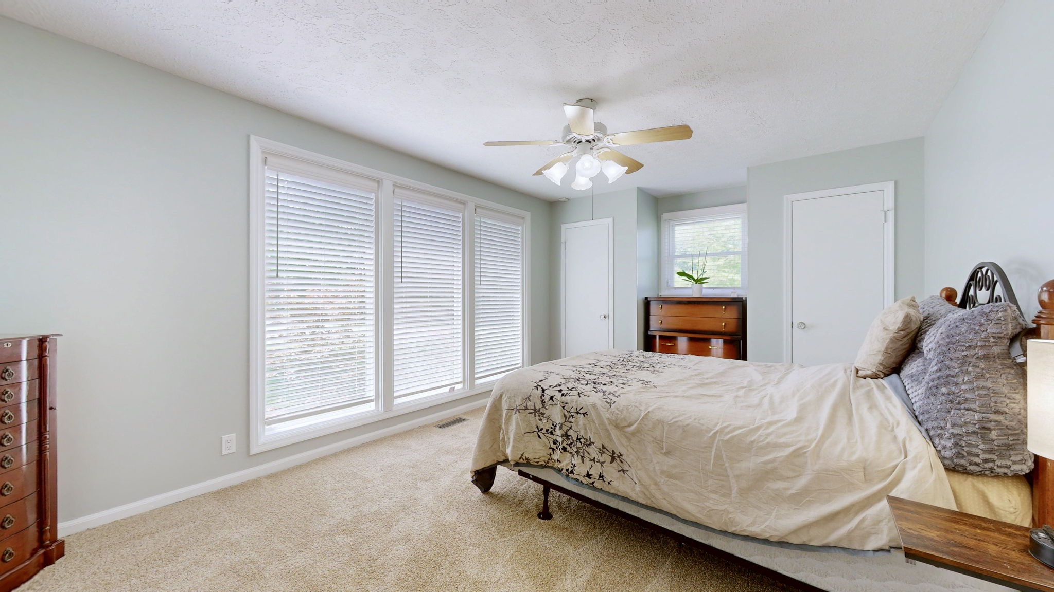 2402 Riverview Drive Murfreesboro TN 37129